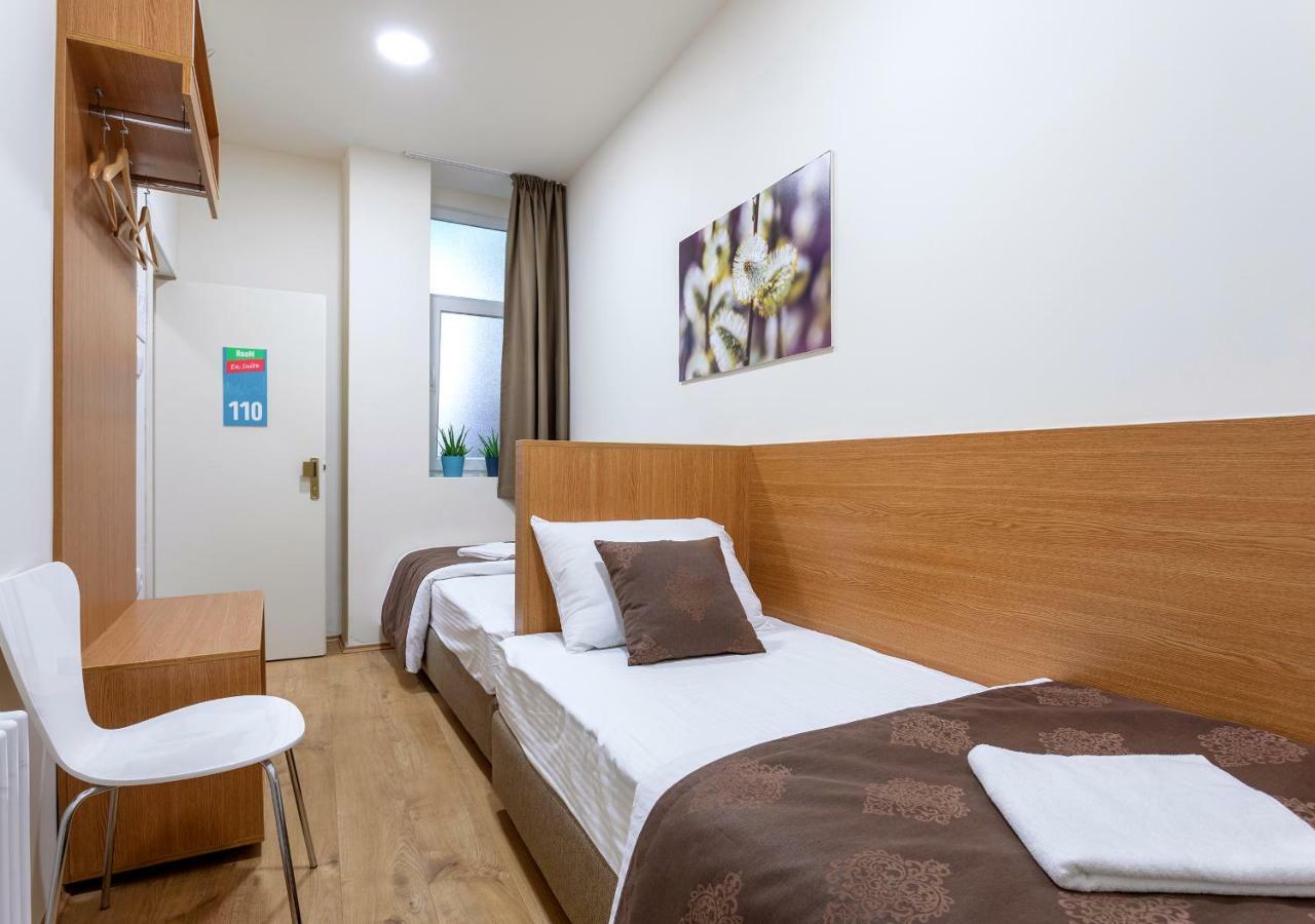 Booking En Suite Bělehrad Exteriér fotografie