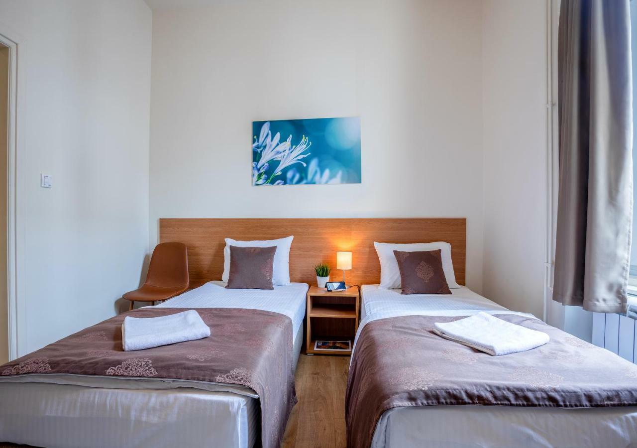 Booking En Suite Bělehrad Exteriér fotografie