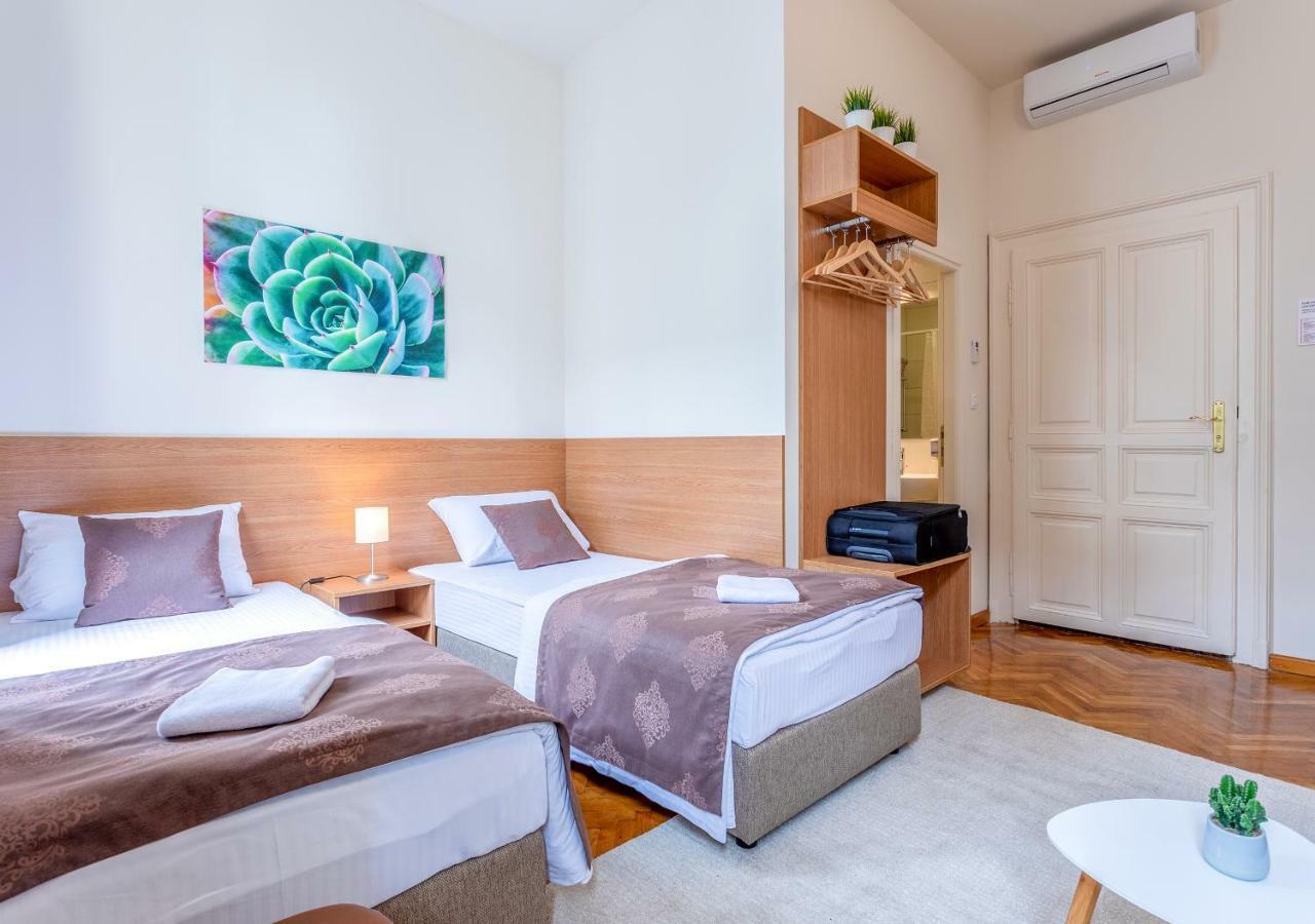 Booking En Suite Bělehrad Exteriér fotografie